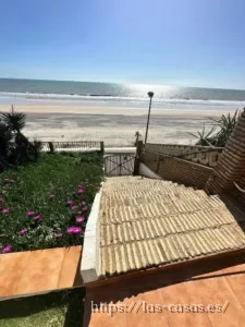A la Orilla del Mar